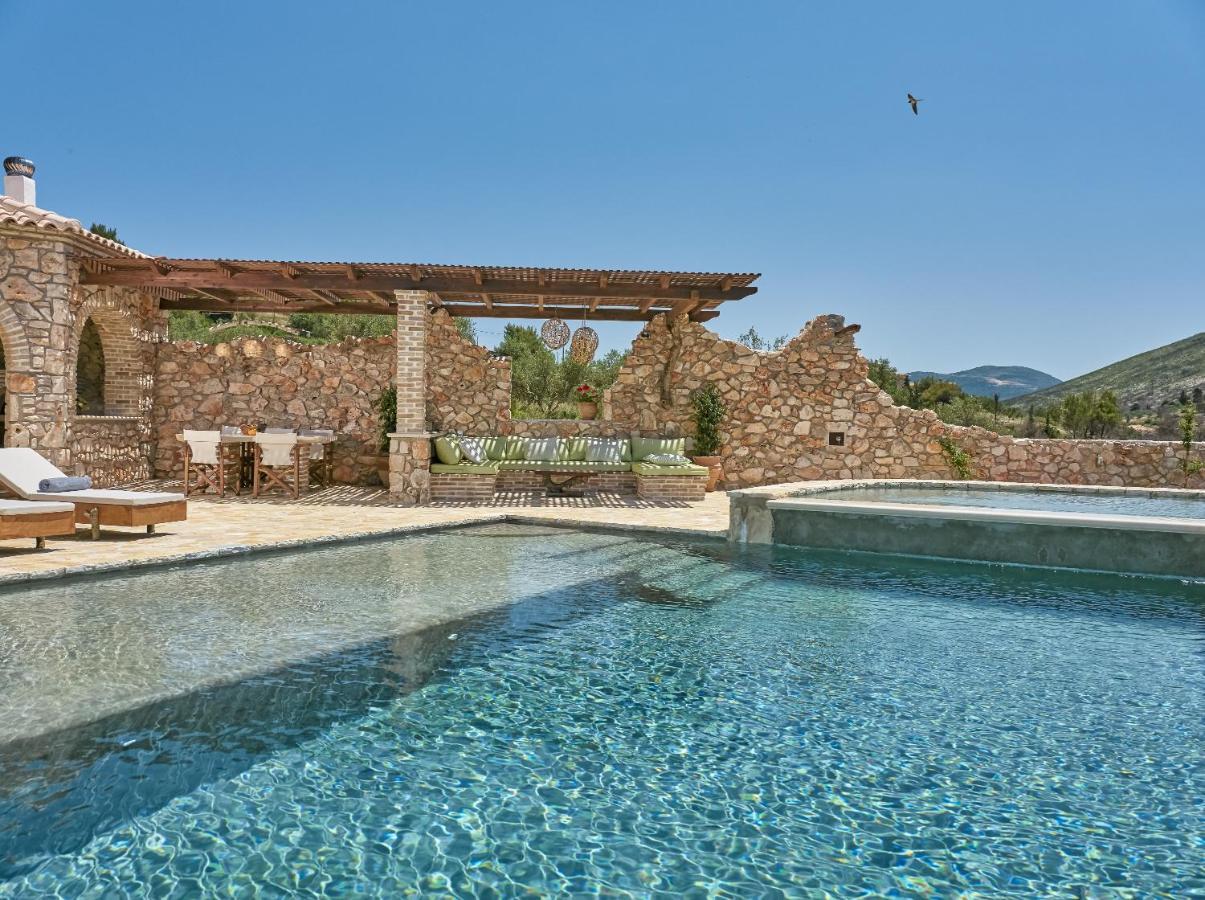 Villa Meralia Anafonítria Екстериор снимка